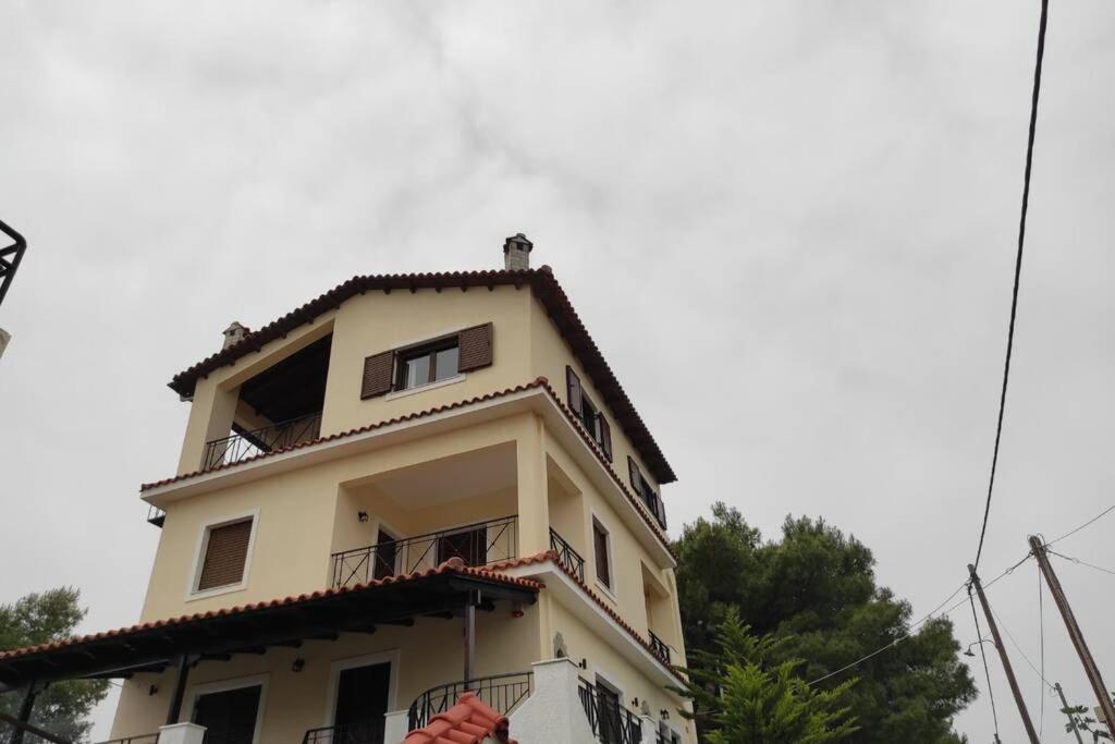 Artemis Penthouse 10 Minute From National Airport Vila Exterior foto